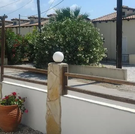 מלון Zante Garden